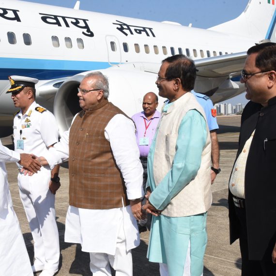 २४ फेब्रुवारी २०२० ह्या दिसा दाबोळी विमानतळाचेर गोंयच्या राज्यपालांन भारताच्या उपराष्ट्रपतीक येवकार दिलो