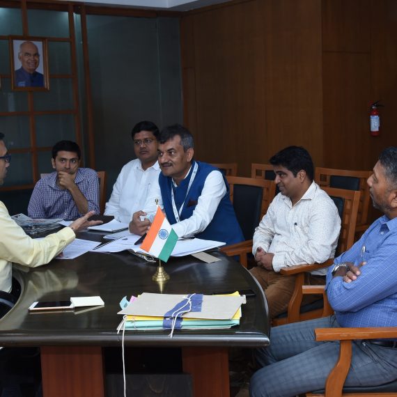 4 डिसेंबर 2019 ह्या दिसा पर्वरी हांगा जालेल्या बैठकीक मुखेलमंत्री हजर आसले