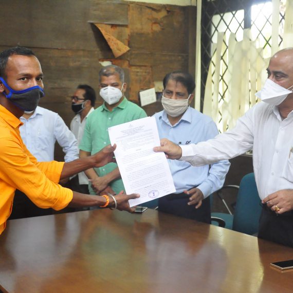 श्री अजगांवकर प्लॉट अलोटमेन्ट ऑर्ड काढली