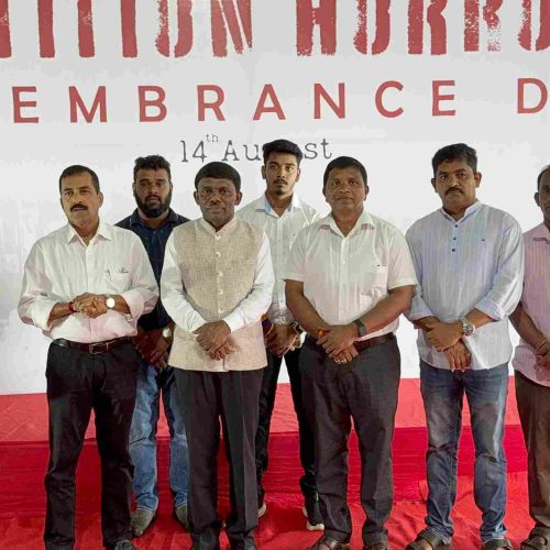 भारताच्या फाळणीच्या भयांकृत स्मृती दिसा निमतान काणकोणच्या कदंब बस स्टँडार आयोजीत विशेश प्रदर्शनाचे उक्तावण गोंय विधानसभेचे सभापती श्री. रमेश तवडकर हांचे हस्तुकीं जाले