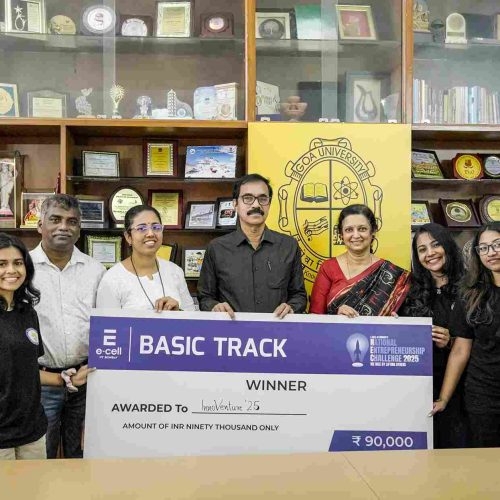 Analia Fernandes, Sharv Biche, Felicia Mascarenhas, Vice Dean GBS Prof. Ramrao Wagh, Asst.Prof. Teja Khandolkar, Honourable Vice-Chancellor Sr.Prof Harilal B. Menon, Dean GBS Sr.Prof.Purva Hegde Dessai, Ayushi Kamrani, Adriella Vaz and Leeanne Souza Albuquerque.