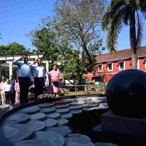 The Chief Minister, Dr. Pramod Sawant paid floral tributes at the Martyrs Memorial Salvador de Souza Garden, Panaji, in memory of the Pinto Revolt