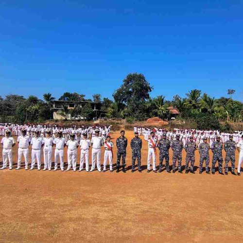 गोवा नौदळ बटालियन1 च्या एनसीसी विभागाचे वर्सुकीं प्रशिक्षण शिबिर पेडणे हांगाच्या  मल्टीपर्पज स्पोर्ट्स स्टेडियमात चालू आसा.