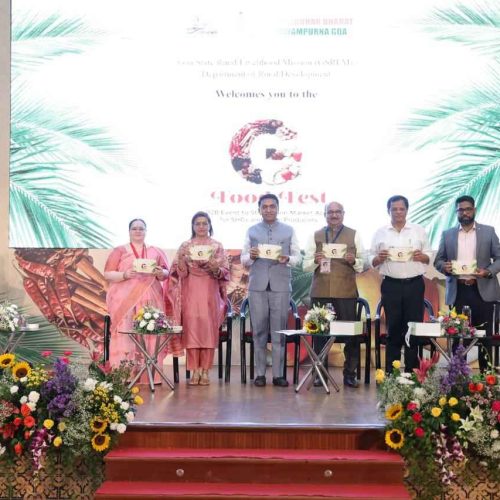 ग्रामीण उदरगत संचालनालयाच्या गोंय राज्य ग्रामीण उपजीविका मिशना खाला लोक भवनाच्या झुवारी हॉलांत आयोजीत जी-फूड फेस्टिव्हलाचे उक्तावण मुख्यमंत्री डॉ. प्रमोद सावंत हांच्या हस्तुकीं जालें.
