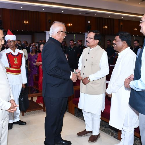 The Governor of Goa Shri Pusapati Ashok Gajapathi Raju, hosted at home reception to the dignitaries at New Durbar Hall, Lok Bhavan, Dona Paula on the occasion of 80th Independence Day today.
